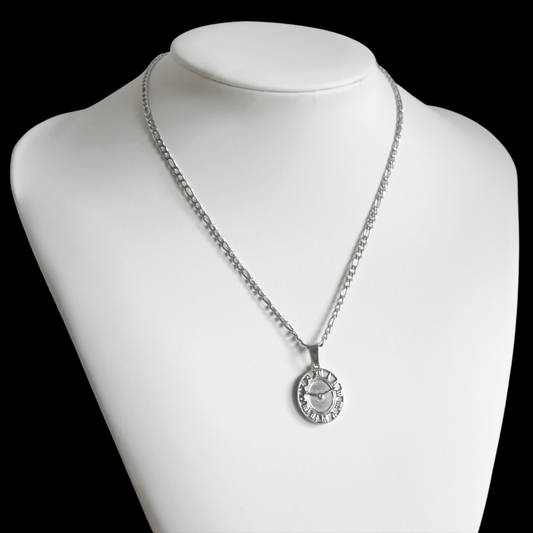 Silver clock pendant necklace - Pendant necklace - Boutique wear renn