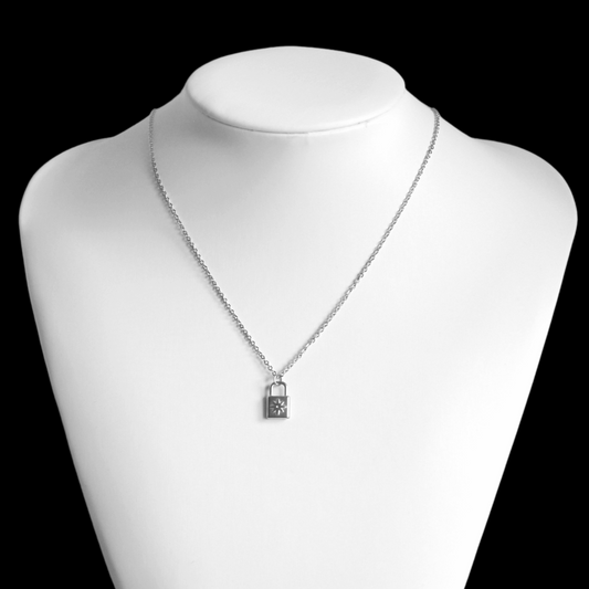 Dainty Silver Lock Star Pendant Necklace For Women - Necklace - Boutique Wear RENN