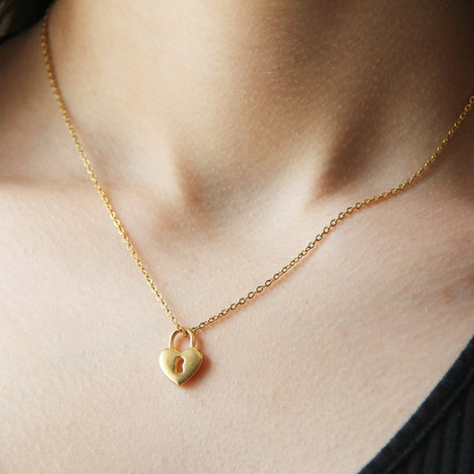 Dainty Gold Heart Lock Pendant Necklace For Women - Necklace - Boutique Wear RENN