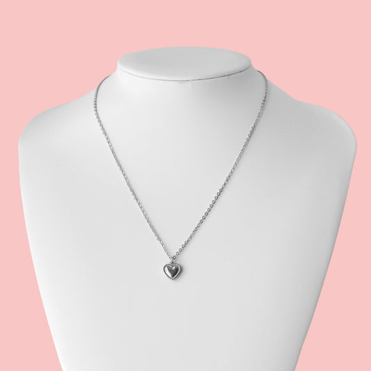 Dainty Silver Heart Pendant Necklace For Women - Necklace - Boutique Wear RENN