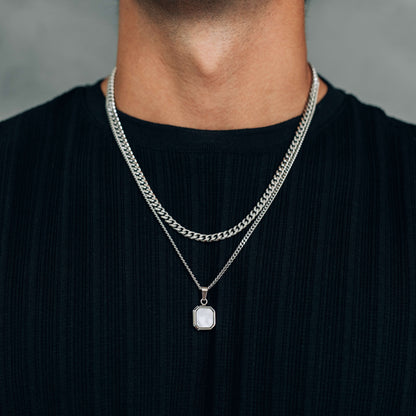 Ensemble de Colliers Argentés : Collier à Pendentif Carré Noir, Bleu ou Blanc et Chaîne Gourmette de 5mm