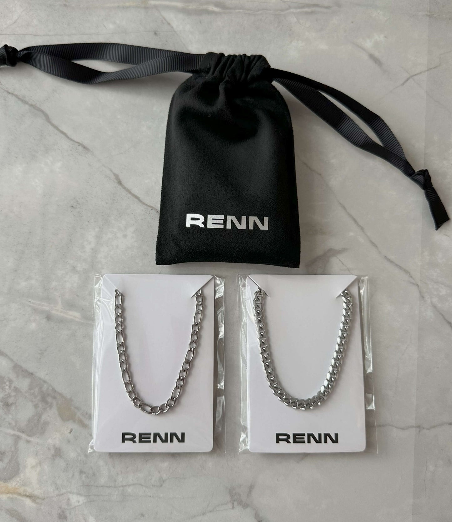 Ensemble de Colliers de Chaînes Argentés : Chaîne Figaro de 4.5mm et Chaîne Gourmette de 5mm