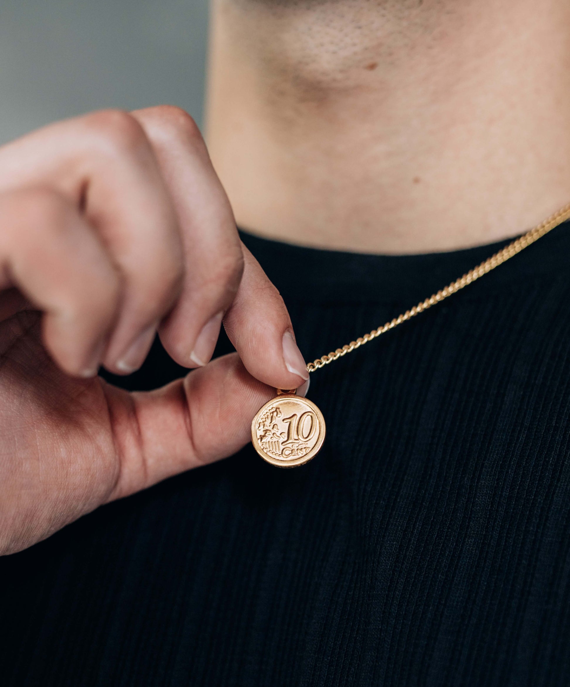 Gold Coin Pendant Necklace For Men or Women - Necklace - Boutique Wear RENN