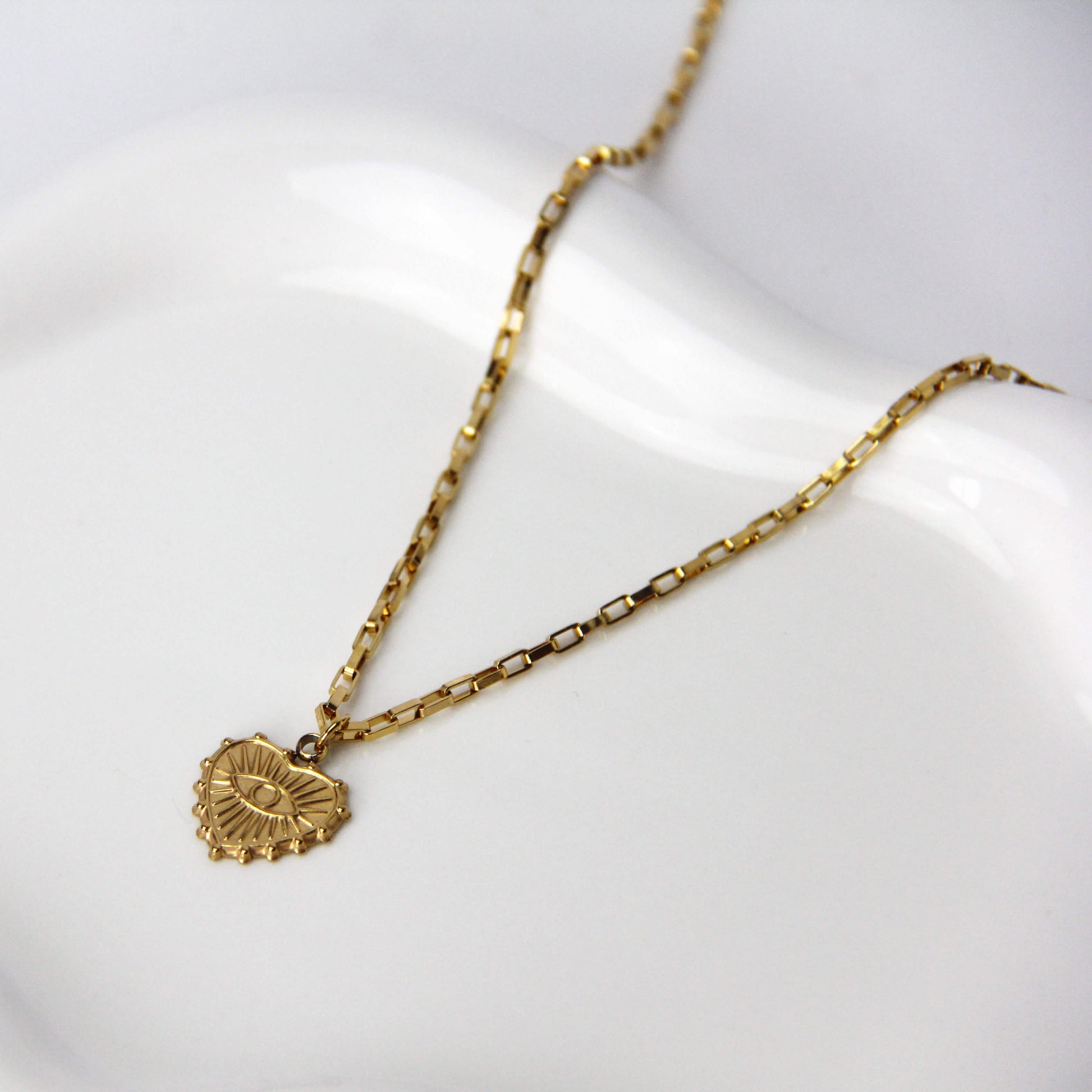 Gold Evil Eye Heart Pendant Necklace Box Chain For Women - Necklace - Boutique Wear RENN