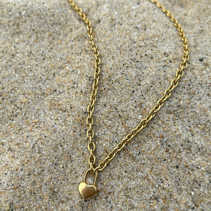 Heart Necklace Gold - Boutique Wear RENN