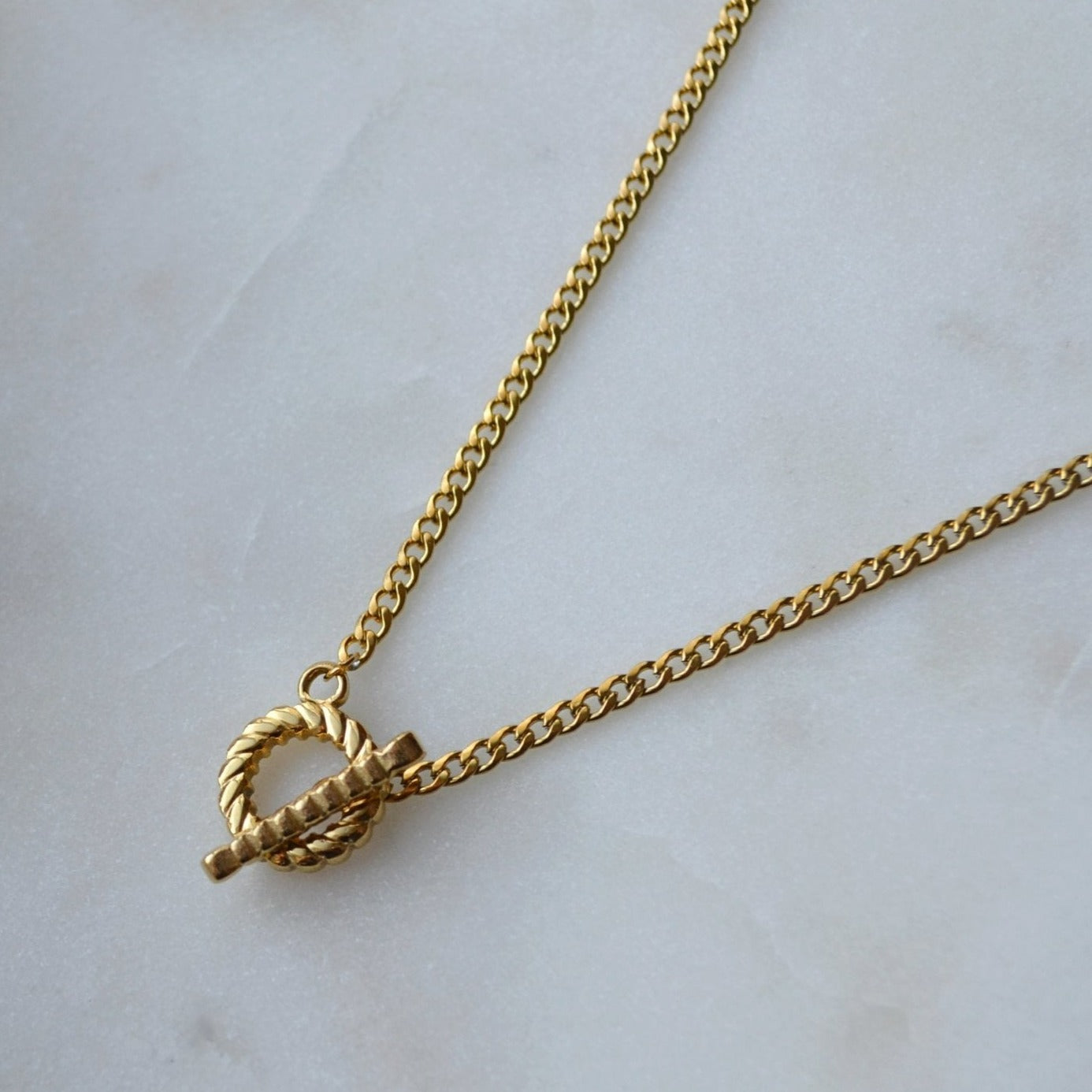 Classy Gold Croissant Toggle Necklace For Women - Necklace - Boutique Wear RENN