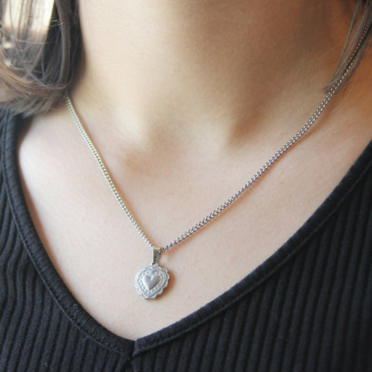 Dainty Silver Heart Pendant Necklace Curb Chain For Women - Necklace - Boutique Wear RENN