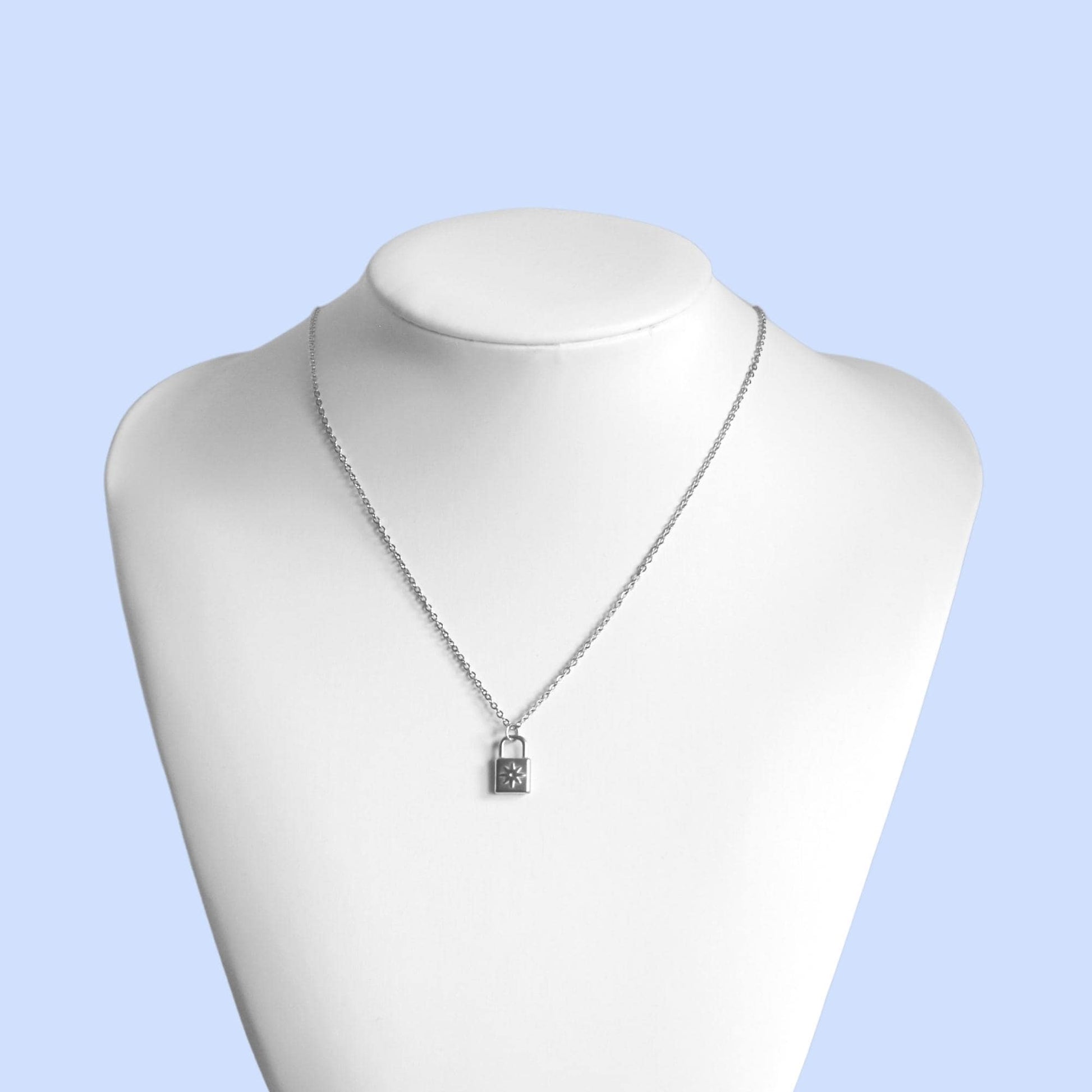 Dainty Silver Lock Star Pendant Necklace For Women