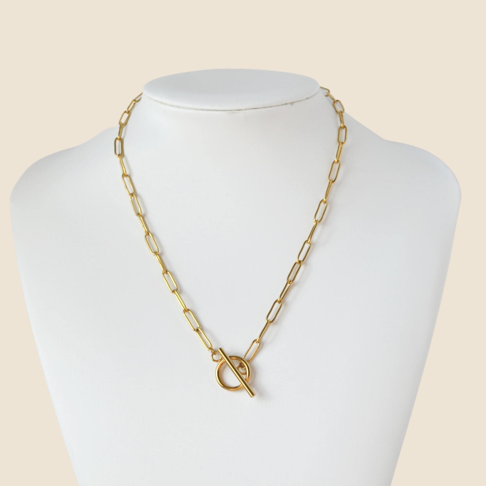 EF Collection Yellow Gold Jumbo Diamond Toggle Necklace