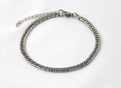 Silver 4mm Twisted Curb Chain Bracelet or Anklet For Men or Women - Bracelet - Boutique Wear RENN