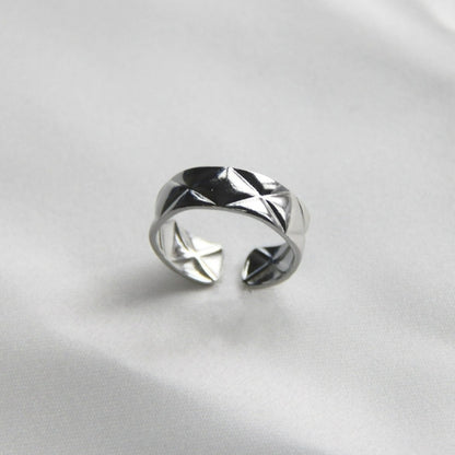 Silver Adjustable Classy Ring For Women - Ring - Boutique Wear RENN