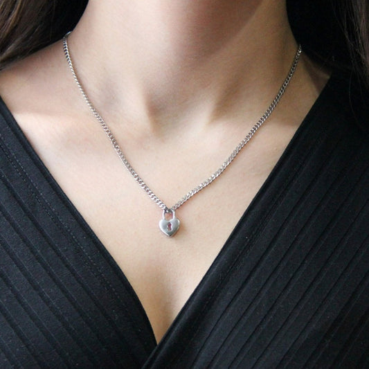 Silver Heart Lock Pendant Necklace For Women - Necklace - Boutique Wear RENN