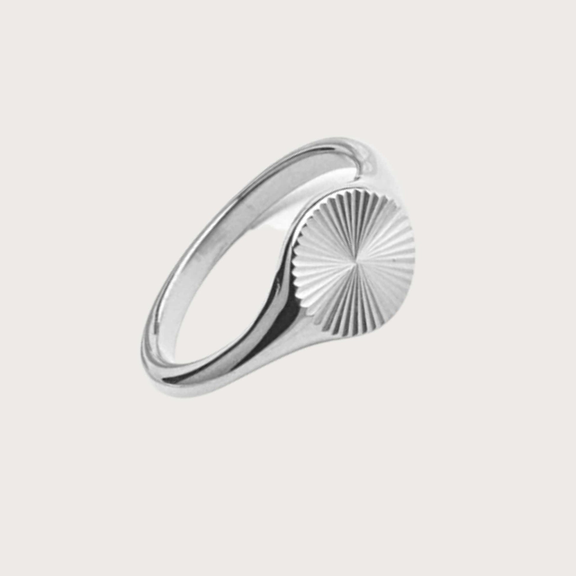Silver Round Sunny Ring For Women - Ring - Boutique Wear RENN